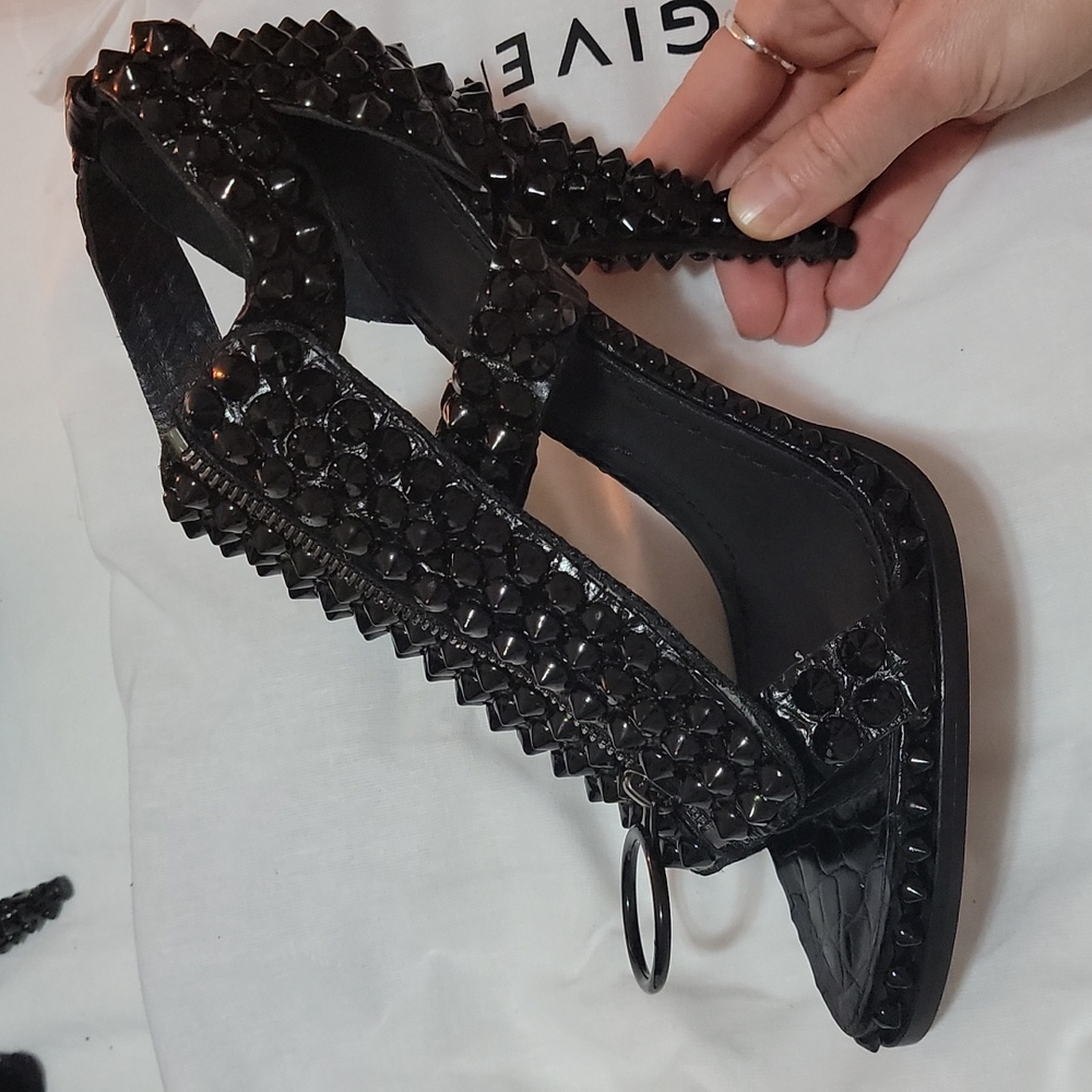 NIB Givenchy black crocodile stamped leather studded heels sandals 38
